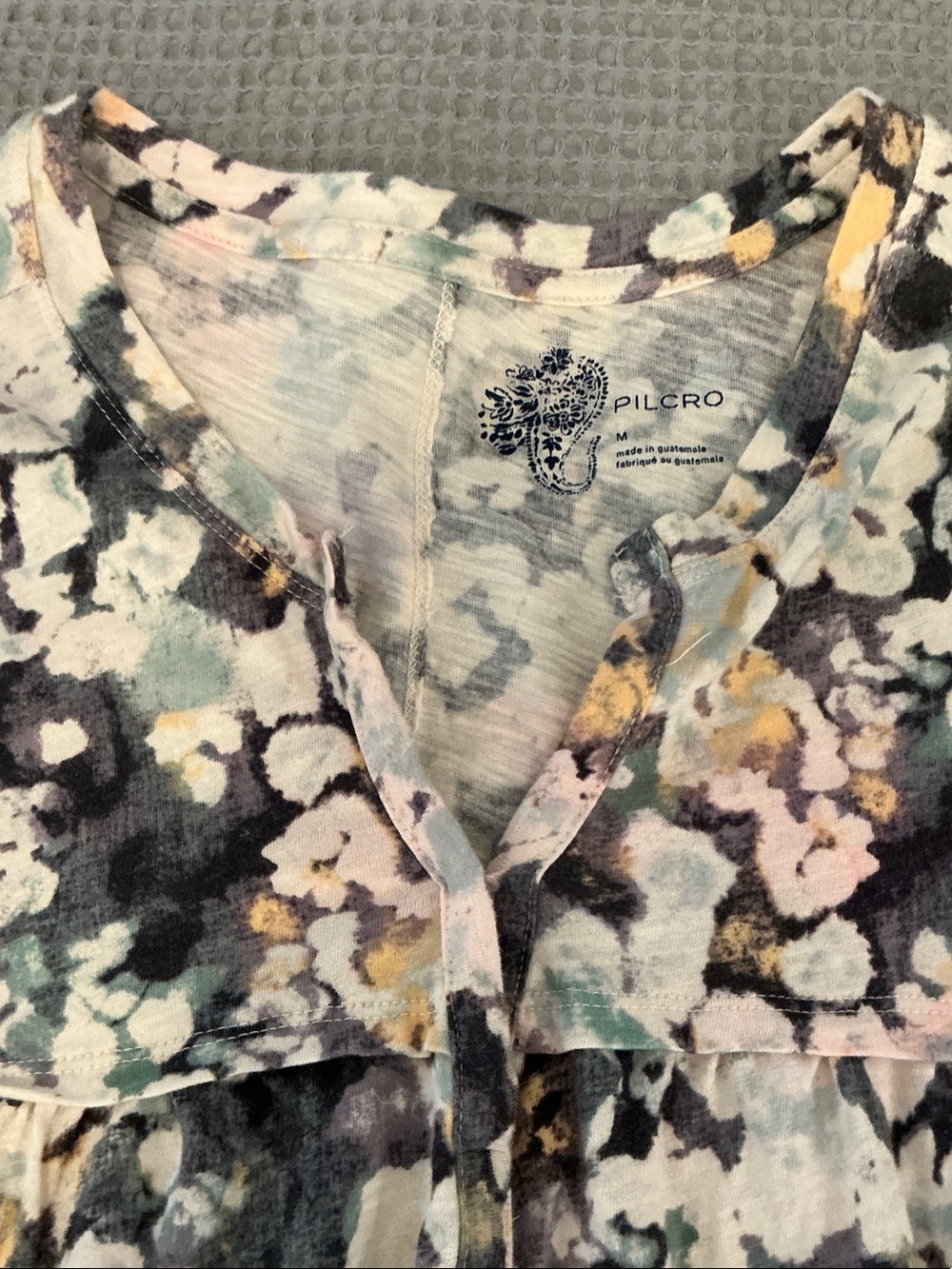 Anthropologie Pilcro Babydoll Henley Tee size Medium - Picture 4 of 8
